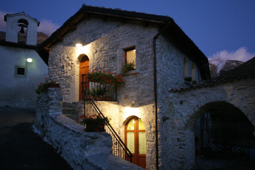 B&B Cascina Dell'Orso Castelsantangelo sul Nera Extérieur photo