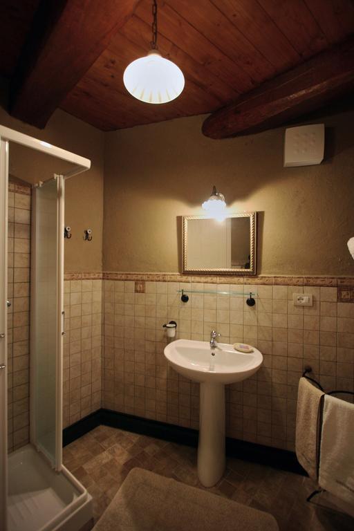 B&B Cascina Dell'Orso Castelsantangelo sul Nera Chambre photo